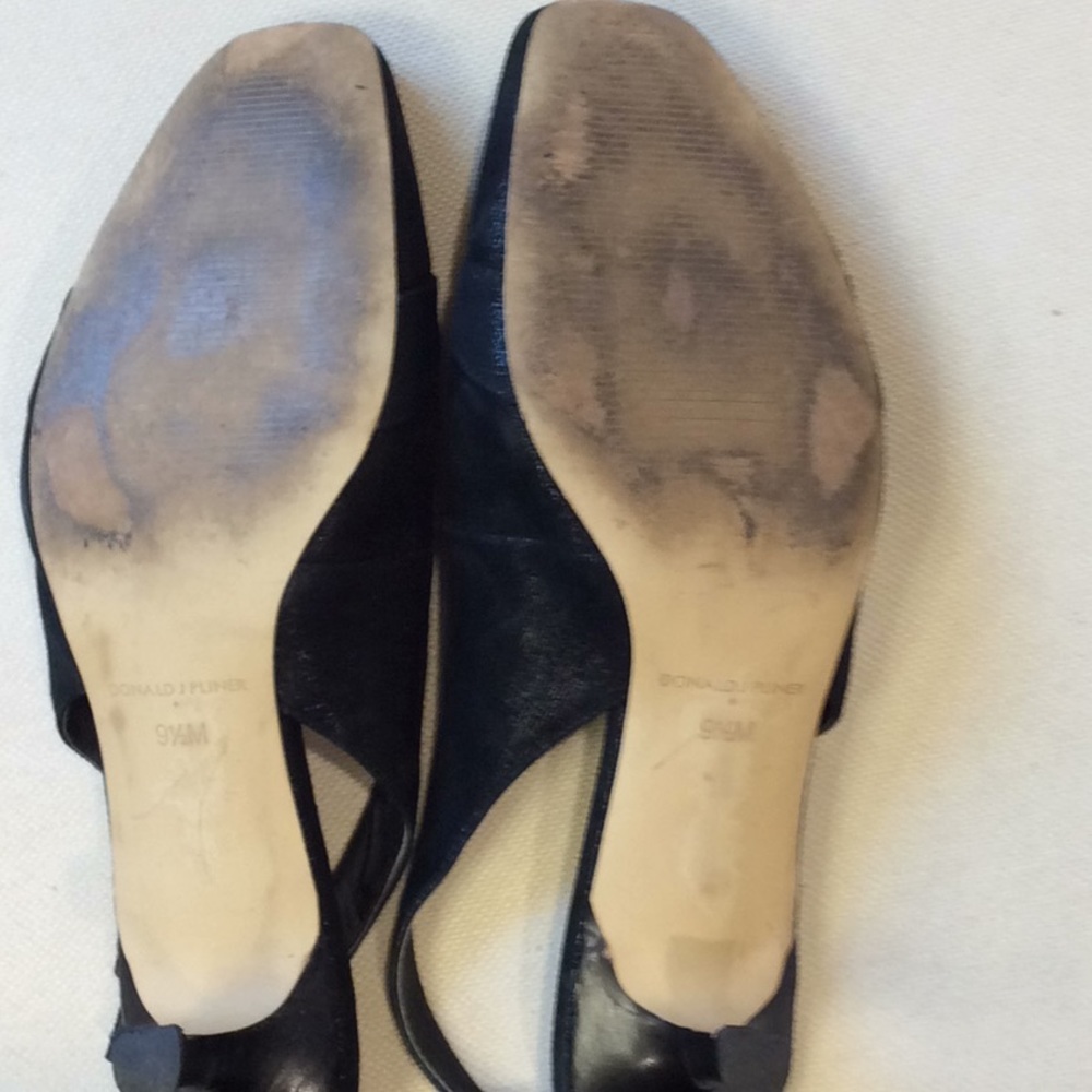 Donald J Pliner Black Slingback ⭐️⭐️⭐️⭐️⭐️ - Picture 10 of 13
